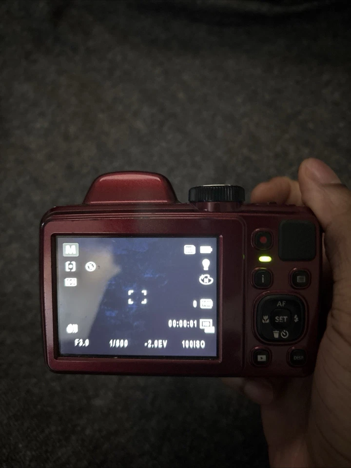 Cámara digital Kodak AZ401 PIXPRO roja 16 MP y zoom óptico 40x probada Foto 1 de 4