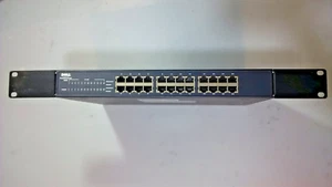 Dell PowerConnect 2224 Fast Ethernet Network Switch 24 Ports - Picture 1 of 4