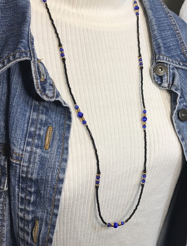 VETEMENTS Collana Pendente Cuore 32” Occhio di Gatto Blu Tono Oro e Perline Nere Gioielli