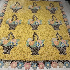 Antique Yo-Yo Quilt Flower Basket Vintage USA Good condition - Picture 1 of 14
