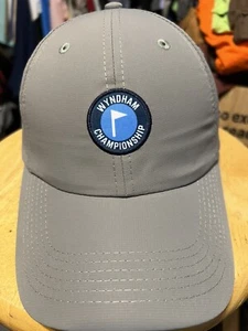 Gorra Wyndham Golf Championship con correa ajustable gris  - Imagen 1 de 6