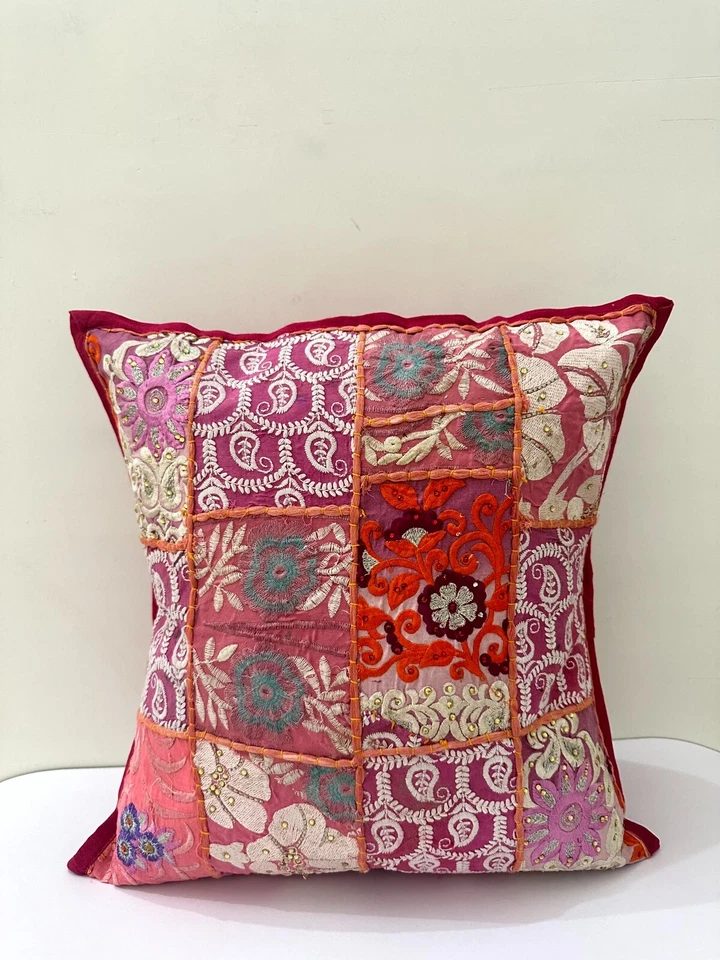 Funda de cojín acolchada vintage hecha a mano Khambadiya retazos Foto 1 de 4