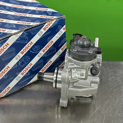 Nueva bomba de inyección de combustible de alta presión BOSCH para Nissan Titan XD 5,0 L 16700EX49AR Foto 1 de 4