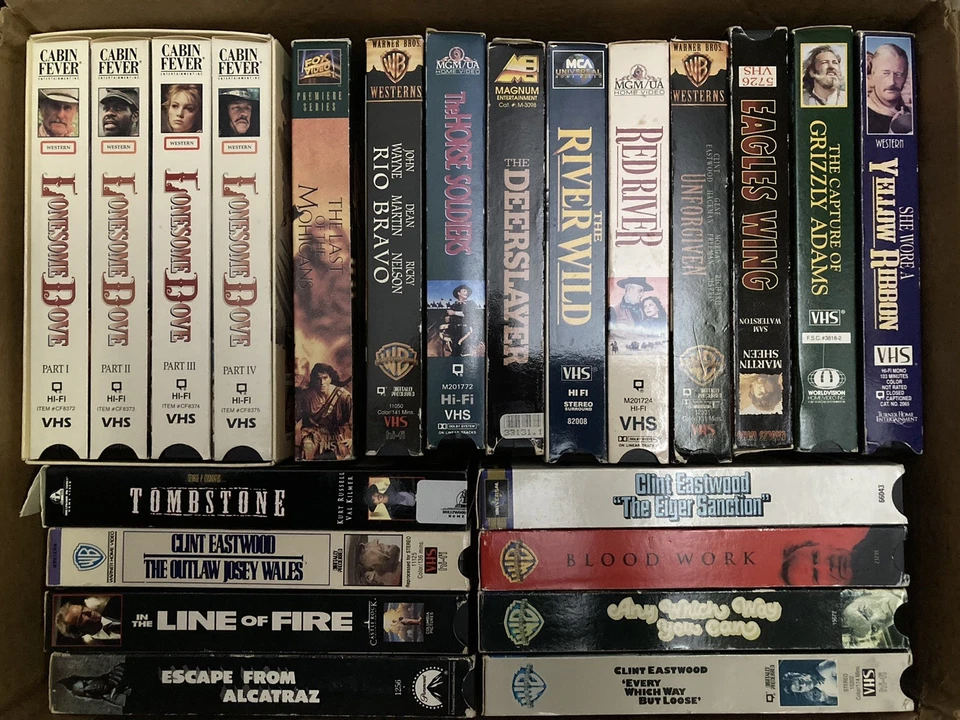 22 Western VHS Movies, John Wayne, Tombstone + & Eastwood Alcatraz Eiger + Foto 1 de 4