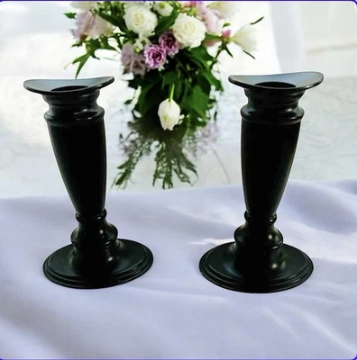 Valerie Parr Hill - Juego de 2 candelabros con peso negro Foto 1 de 4