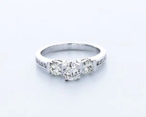1.4ct Lab-Created Diamond D/VVS2 Round 14K White Gold Vintage Engagement Ring - Picture 1 of 4