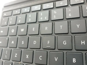 Microsoft Surface Pro 4 Typ Abdeckung Ersatzschlüssel (pro Schlüssel) schwarz 1725 & 1755 - Bild 1 von 1