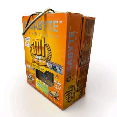 Gigabyte 3D1 Bundle GA K8N Ultra SLI Motherboard And GV- 3D1-XL Dual GPU SLI... - Image 1 of 4