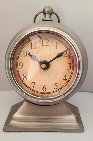 Desktop Clock Gift Office Desk Decorative Engraved Antique Desk Table Watch Cover