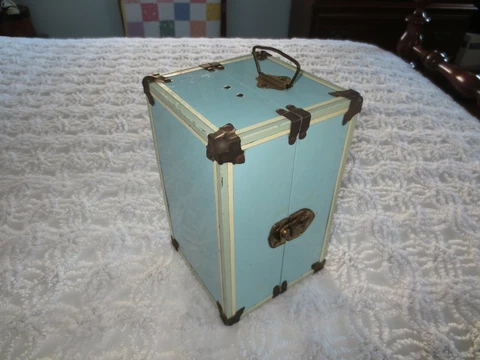 1950's CASS TOYS(?) Light Blue METAL WARDROBE TRUNK - 9.5" x 6" x 6"" Cover