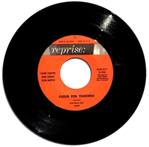 SINATRA-CROSBY-MARTIN - The Oldest Established / Fugue -Viny 45 Reprise R-20217 - Picture 1 of 4