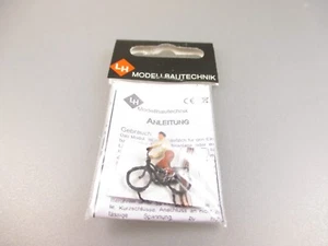 LH Modellbautechnik:Fahrrad Fahrer mit Beleuchtung, Spur H0, Preiser (GK111) - Picture 1 of 2