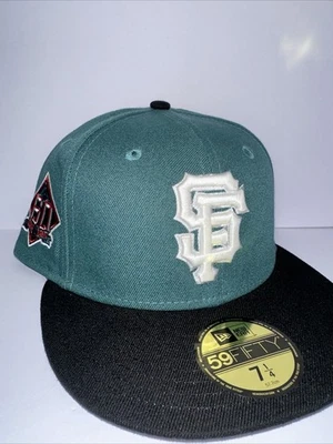 New Era 59FIFTY San Fransisco Giants Zodiac Halloween Hat Club Horror Pack 7 1/4 - Image 1 of 4