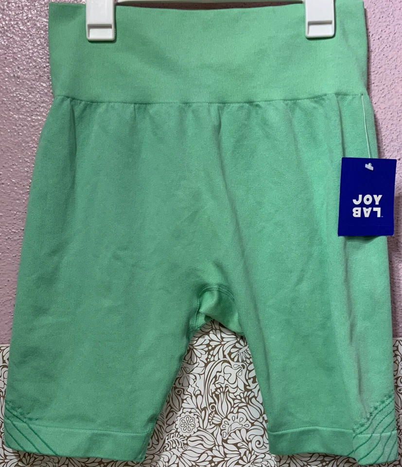 Women's High-Rise Seamless Bike Shorts 7" - JoyLab Green Size XS