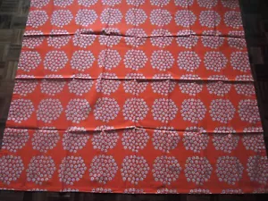 Marimekko Puketti Tischdeckenstoff rot 140x119cm Annika Rimala 现货樱花团桌巾 プケッティ - Bild 1 von 7
