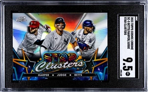 2023 Topps Cosmic Chrome Betts, Harper, Judge SGC 9,5 como nuevo + Star Clusters - Imagen 1 de 2