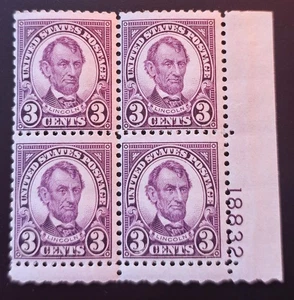 US STAMP LINCOLN PANEL OF (4)1927 3c SC#635 PERF 11X10.5 UNWMK, MNHOG! - Picture 1 of 2