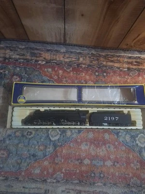 AHM HO Spur 2-8-8-2 Dampflok USRA Mallet A. T. & S. F. #2197 - Bild 1 von 4