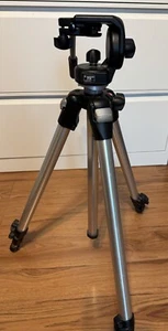 Manfrotto 3011N Tripod with 3130 Micro Fluid Head Perfect - Picture 1 of 1