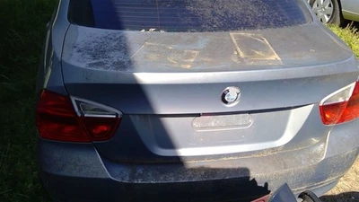 Maletero/portón trasero sedán mercado de Canadá para BMW 323i 231563 06-08 Foto 1 de 4