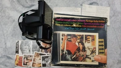 Macchina fotografica Polaroid Instant colour pictures, foto immediate a colori - Immagine 1 di 4