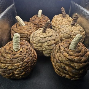 7 Woven Rattan 4" Pumpkin Fall Autumn Seasonal Nature Harvest Decor Light Dark - Picture 1 of 6