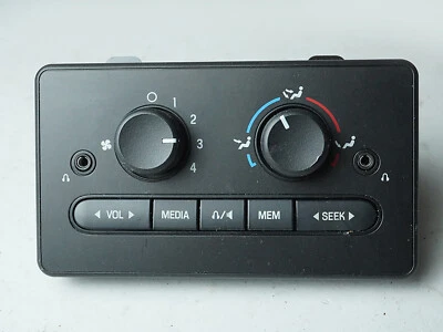 2004 - 2007 Ford Freestar Climate Tepmerature Radio Audio Control de Interruptor Trasero Foto 1 de 4