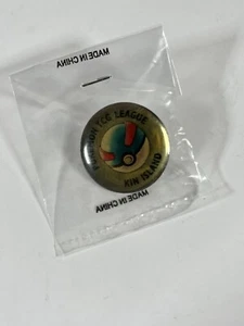 Pokemon TCG League - Kin Island Pin - New In Package - Picture 1 of 2