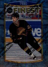 1994-95 Finest Canucks Hockey Card #59 Mike Peca