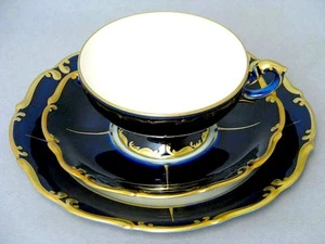 KPM Royal Ivory Kobalt Gold Gedeck 3-tlg. Sammeltasse Vitrinenstück um 1934 - Bild 1 von 6