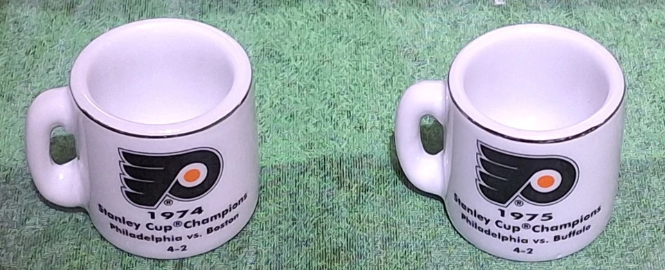 Philadephia Flyers NHL Gumball Lote de 2 Mini Tazas Campeón Copa Stanley Foto 1 de 1