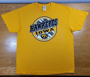 IOWA HAWKEYES Distressed Logo 100% Cotton Gold Team Logo T-Shirt Size Men's XL - Picture 1 of 2
