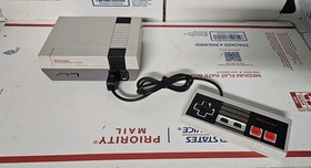 Nintendo NES Mini Classic Edition Console & Controller 30 USA Games Include Lot1