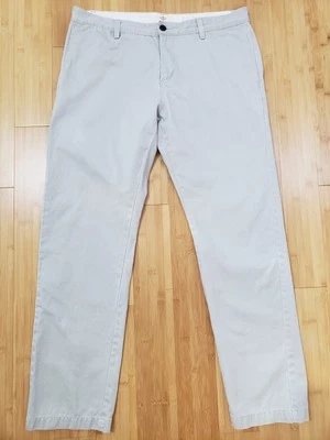 Pantalones Dockers Gris Caqui Para Hombre 36x32 Diseño Espiga Informales Excelente Calidad Foto 1 de 4