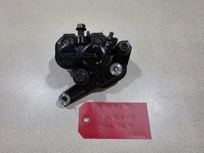 Pinça de freio a disco dianteira direita 1983 Honda Shadow VT 750 C VT750 #625.2-62 - Imagem 1 de 4