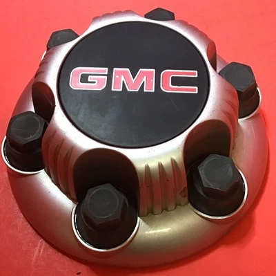 UNA TAPA CENTRAL PLATEADA 99-06 GMC Sierra Savanna Yukon 15006331 OEM 15306 USADA Foto 1 de 3