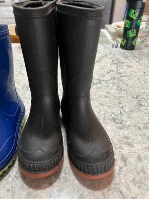 Toddler - Size 9 - Black Rainboots - EUC - Image 1 of 2