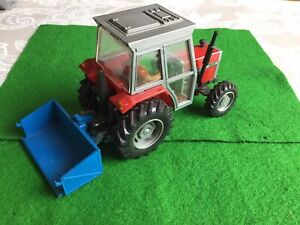 Britains Massey Ferguson 362 Tractor with Back Carrier
