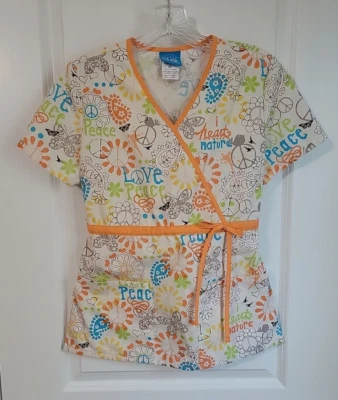 HQ High Quality Basics Women's Love and Peace Sign Nurse Medical Size XS - Image 1 of 4