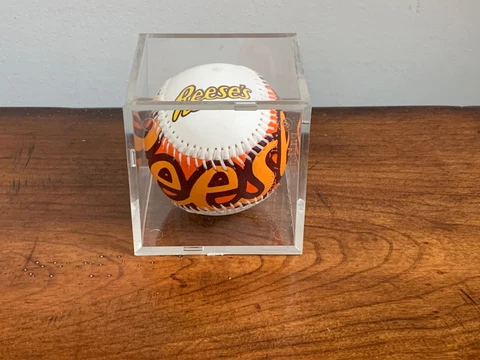 Leather-REESES Collectible Ball -BASEBALL EXCELLENT! W/CASE-FREE SHIP Cover