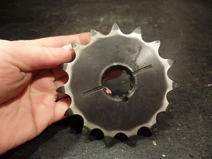 1976 KAWASAKI Z1900 Z1 900 MOTOR SPROCKET  - Picture 1 of 3
