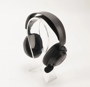 SteelSeries Arctis Nova Pro Gaming Headset for Xbox PC PS4 PS5 and Switch - Picture 1 of 5