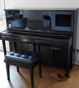 Yamaha Klavier U10A mit Silentfunktion - Bild 1 von 6