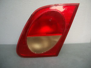 MERCEDES E55 E320 E300 96 97 98 99 LUZ TRASERA INTERIOR SEDÁN DERECHO ORIGINAL - Imagen 1 de 2