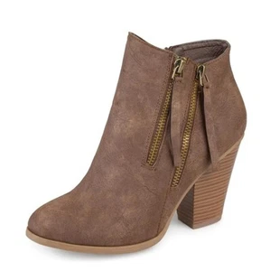 Journee Collection Womens 9 M Vally Brown Block Heel Ankle Booties NIB IC7 - Picture 1 of 5