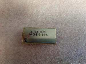 Sipex DAC9331-16-6 16-Bit Digital-to-Analog Converter IC - Picture 1 of 2