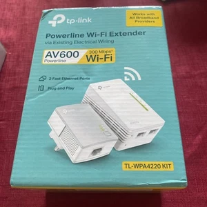 TP-Link TL-WPA4220 Powerline Adapter Wi-Fi Booster Extender AV600 NEVER USED - Photo 1/2
