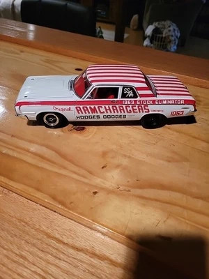 1/18 1964 RAMCHARGERS HOOGES DODGES 330 STOCK ELIMINATOR 1053 SIN CAJA JC05 Foto 1 de 4