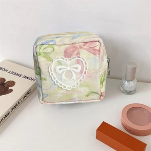 Love Pattern Storage Bag Three-dimensiona Lipstick Bag New Bow Makeup Bag - Picture 1 of 9
