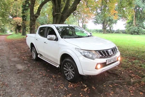 Mitsubishi L200 Titan DI-D 4WD Pickup 4WD 2017 No VAT - Picture 1 of 11